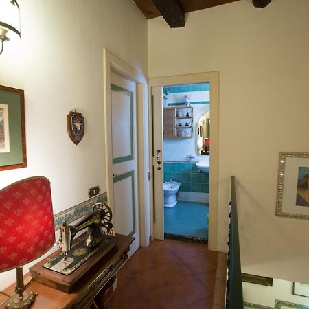 La Via Dei Presepi Bed & Breakfast Naples Exterior photo