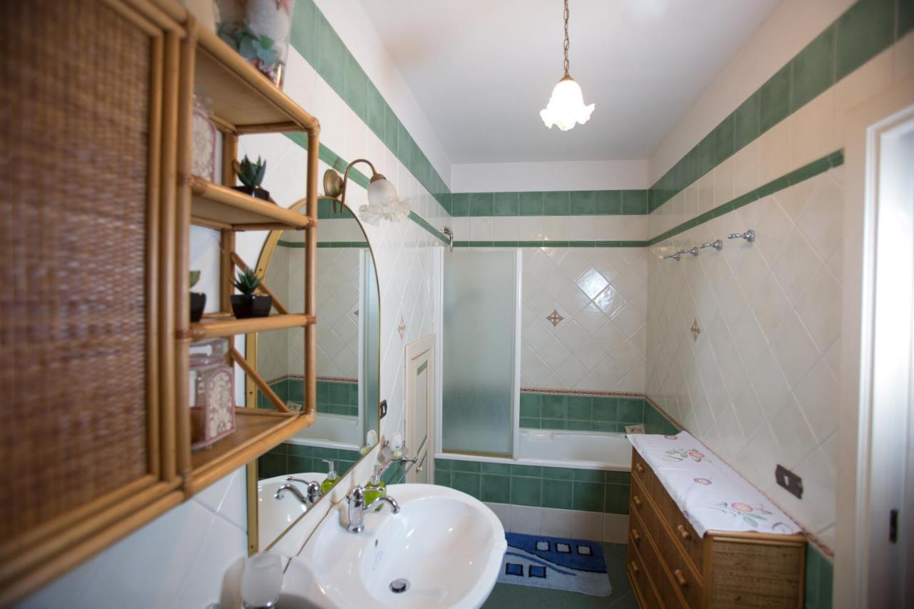 La Via Dei Presepi Bed & Breakfast Naples Exterior photo
