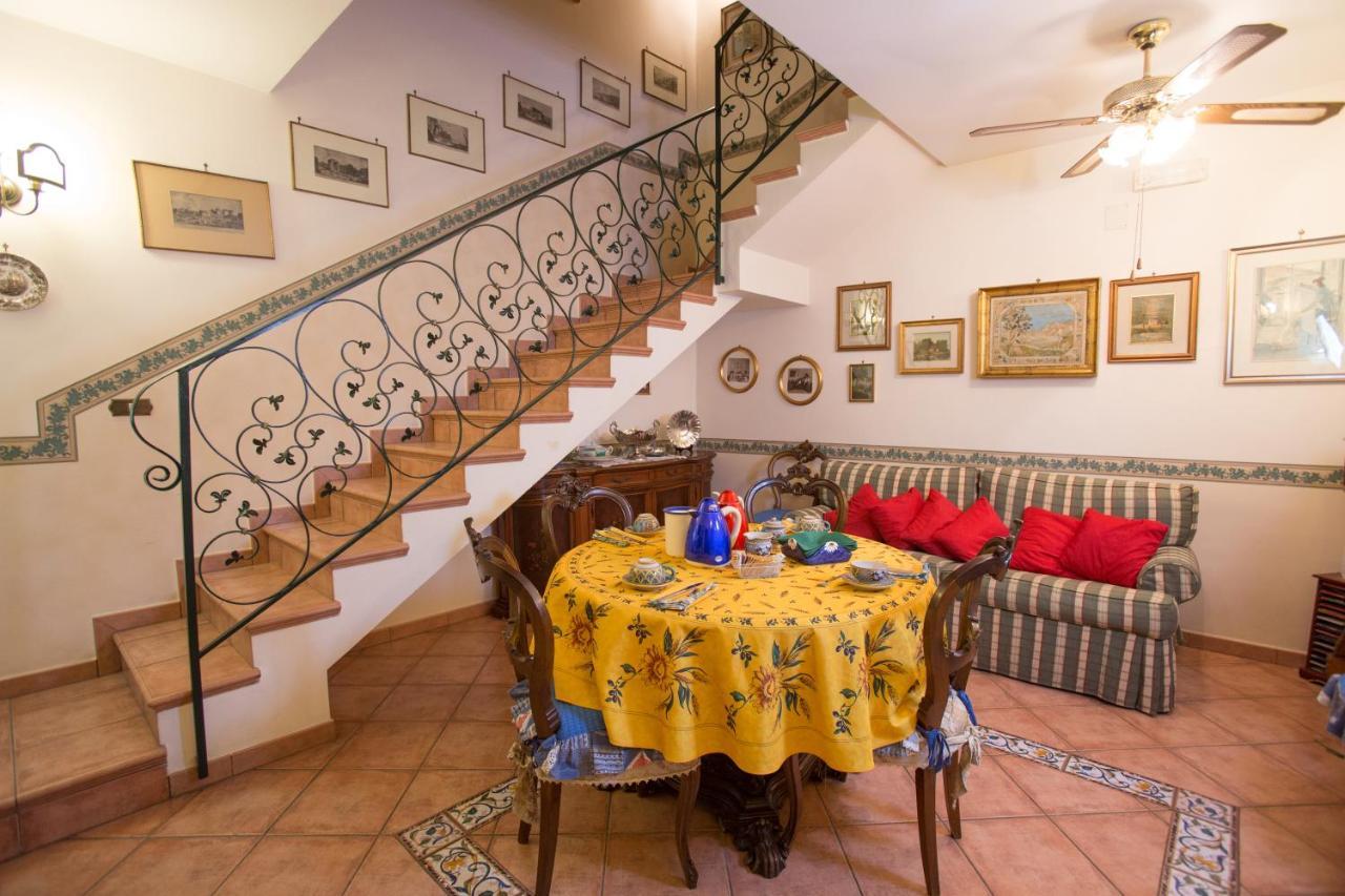 La Via Dei Presepi Bed & Breakfast Naples Exterior photo